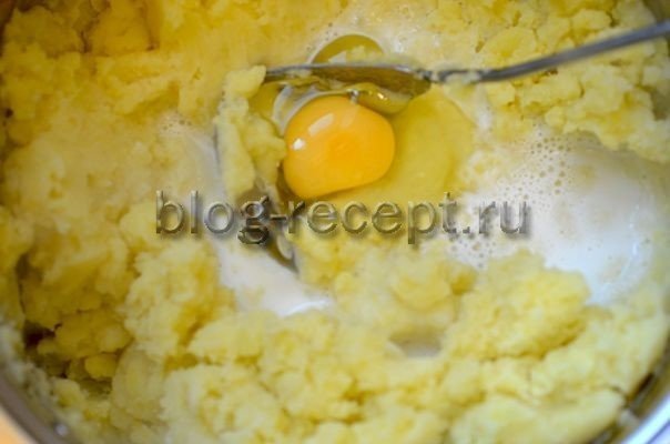 Зачем в пюре добавляют яйцо