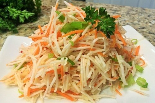 Салат с капустой и морковью
