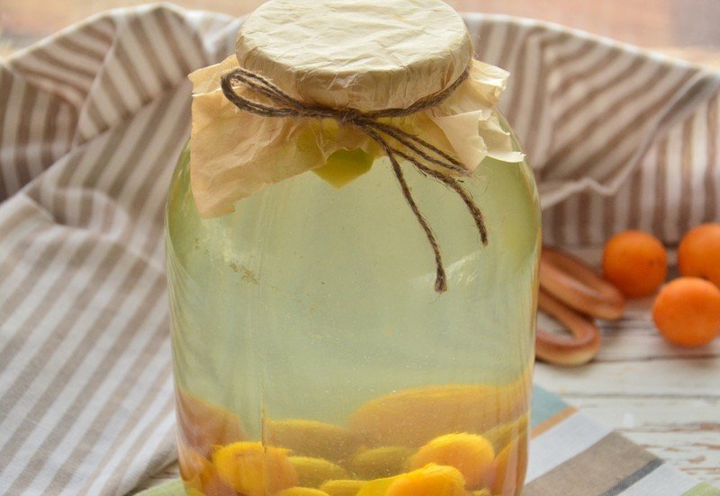 Компот из абрикосов на зиму без стерилизации с лимонной