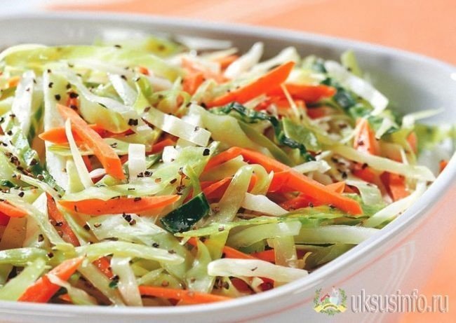 Салат витаминный из капусты и моркови