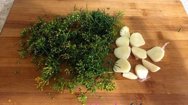 Салат из помидор на зиму – ТОП 10 вкуснейших рецептов
