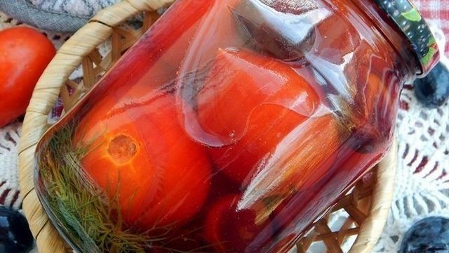 Рецепт маринованных слив с помидорами