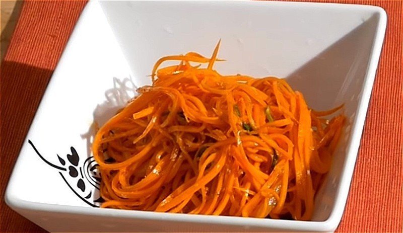 Салат с морковкой по корейски
